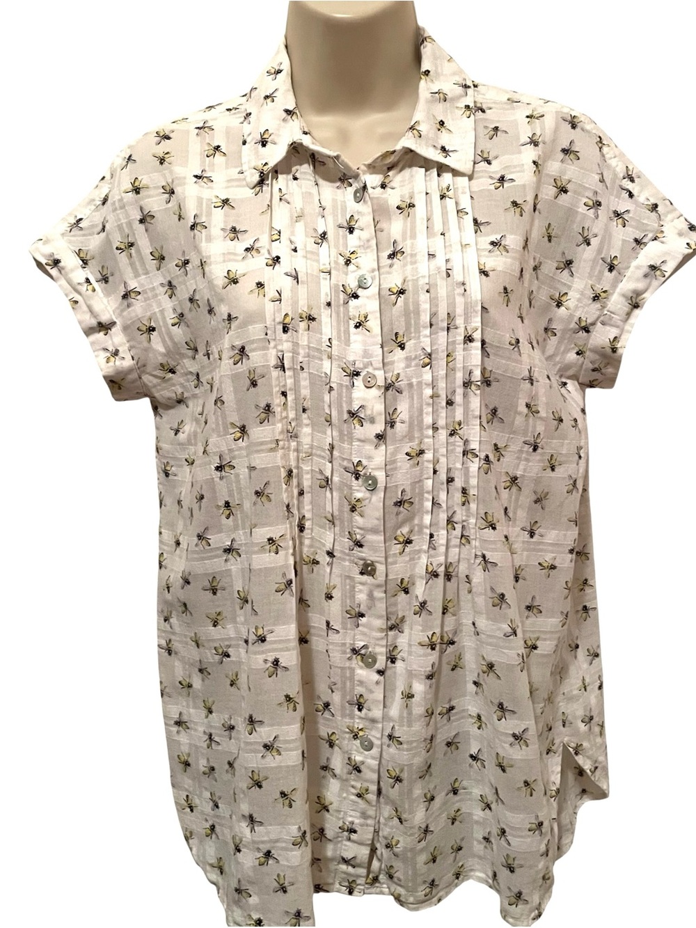 Jane & Delancey Short Sleeve Bee Pattern 100% Cotton Size Medium